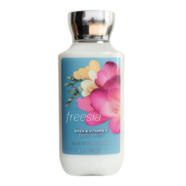 Bath & Body Works Fressia Shea & Vitamin E 236 Ml